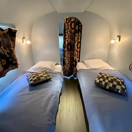 Domaine De Suzel & 4* Vignieu