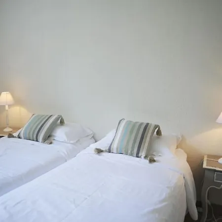 Domaine De Suzel & 4* Vignieu