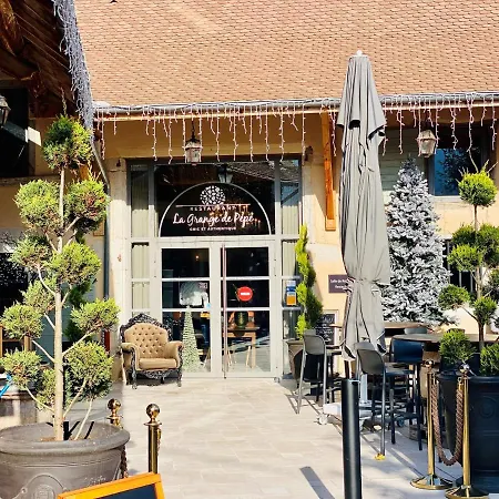 Domaine De Suzel 4*