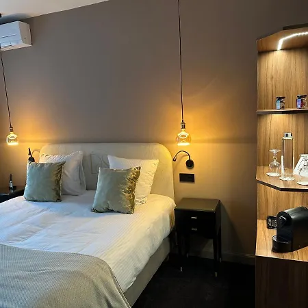 Domaine De Suzel & Hotel Vignieu