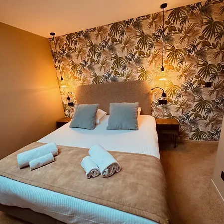 Domaine De Suzel 4*