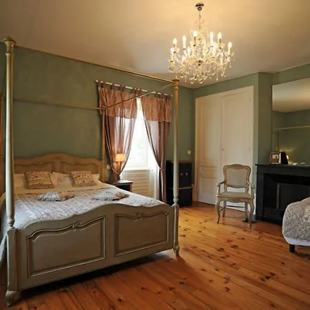 Domaine De Suzel Hotel 4*