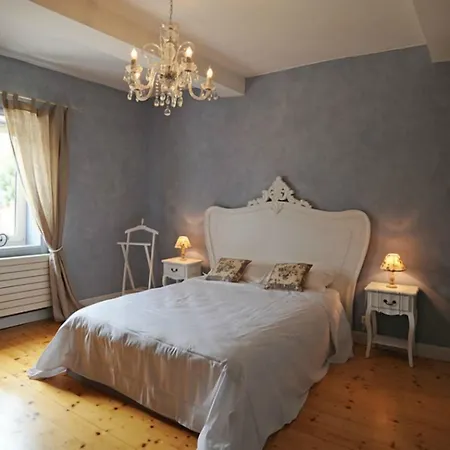 Domaine De Suzel 4*