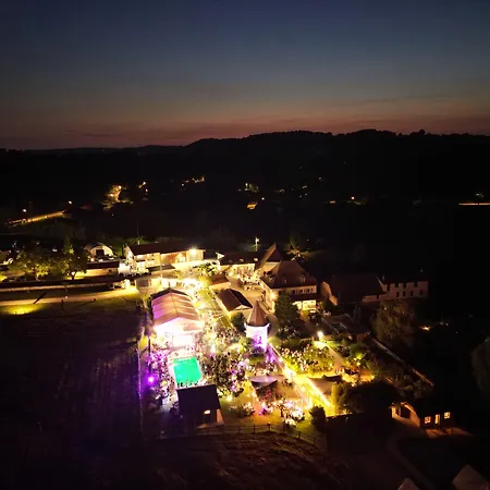 Domaine De Suzel & 4*
