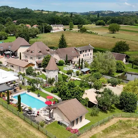 Domaine De Suzel & 4*